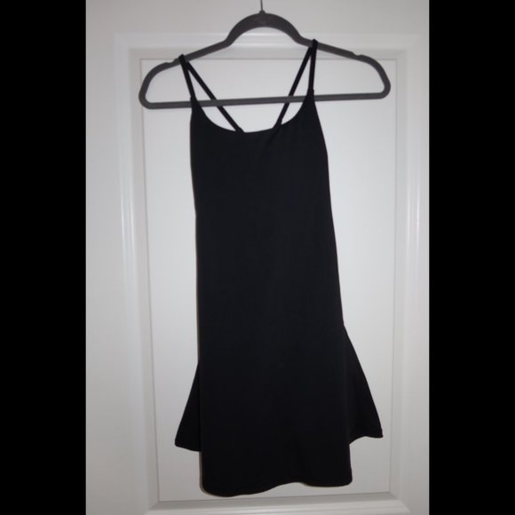 HALARA Dresses & Skirts - Halara Black Workout Dress Size XS